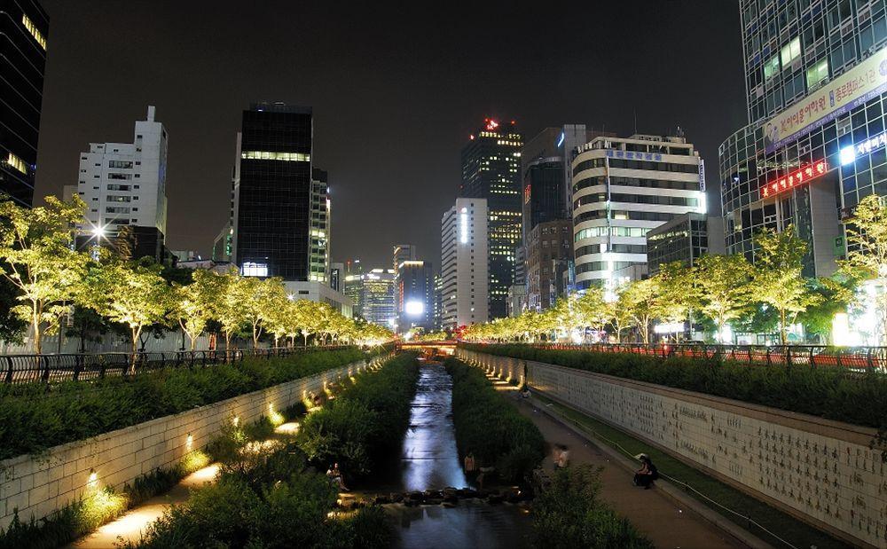 24 Guesthouse Jongno Tower Seoel Buitenkant foto