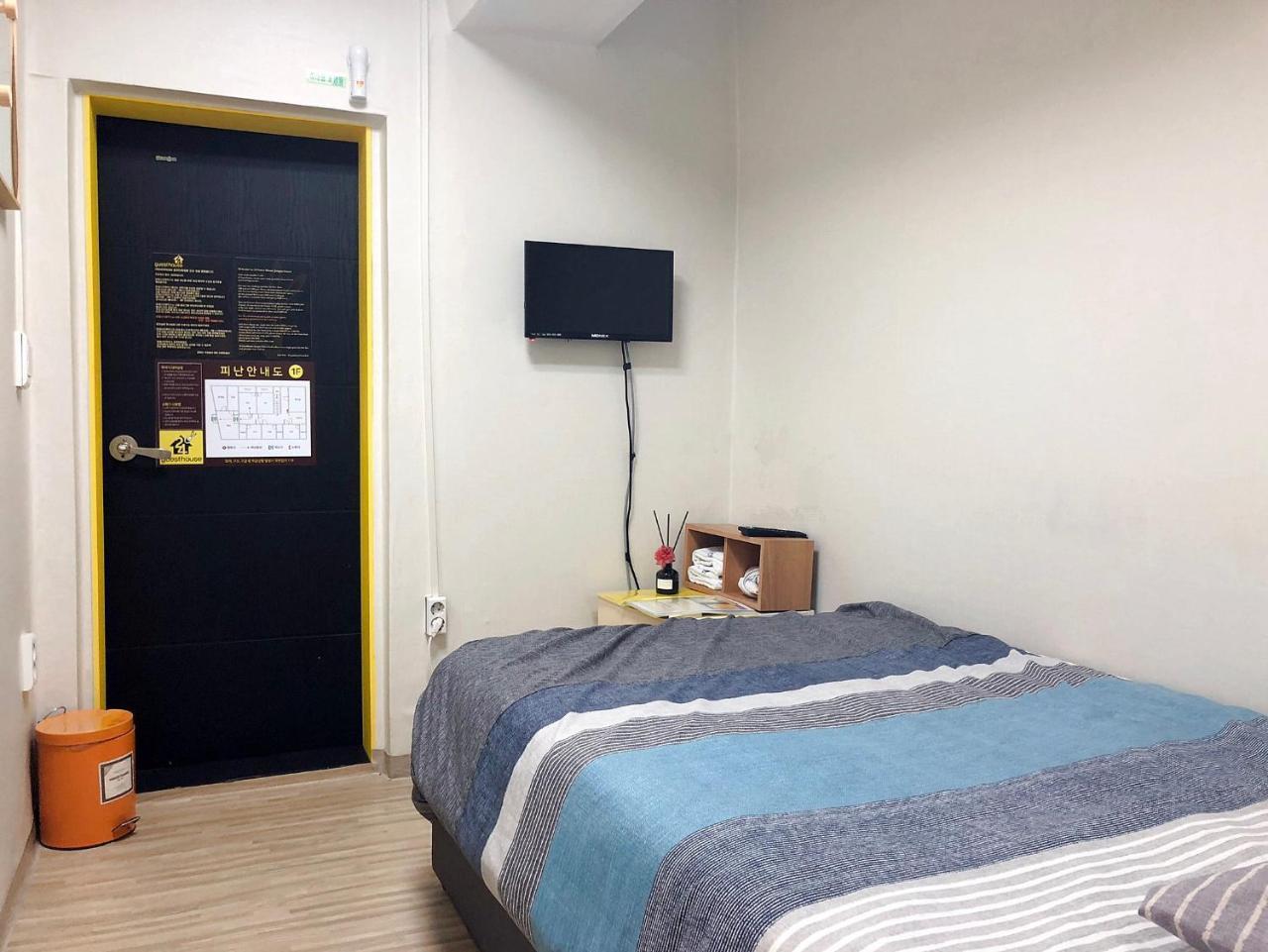 24 Guesthouse Jongno Tower Seoel Buitenkant foto